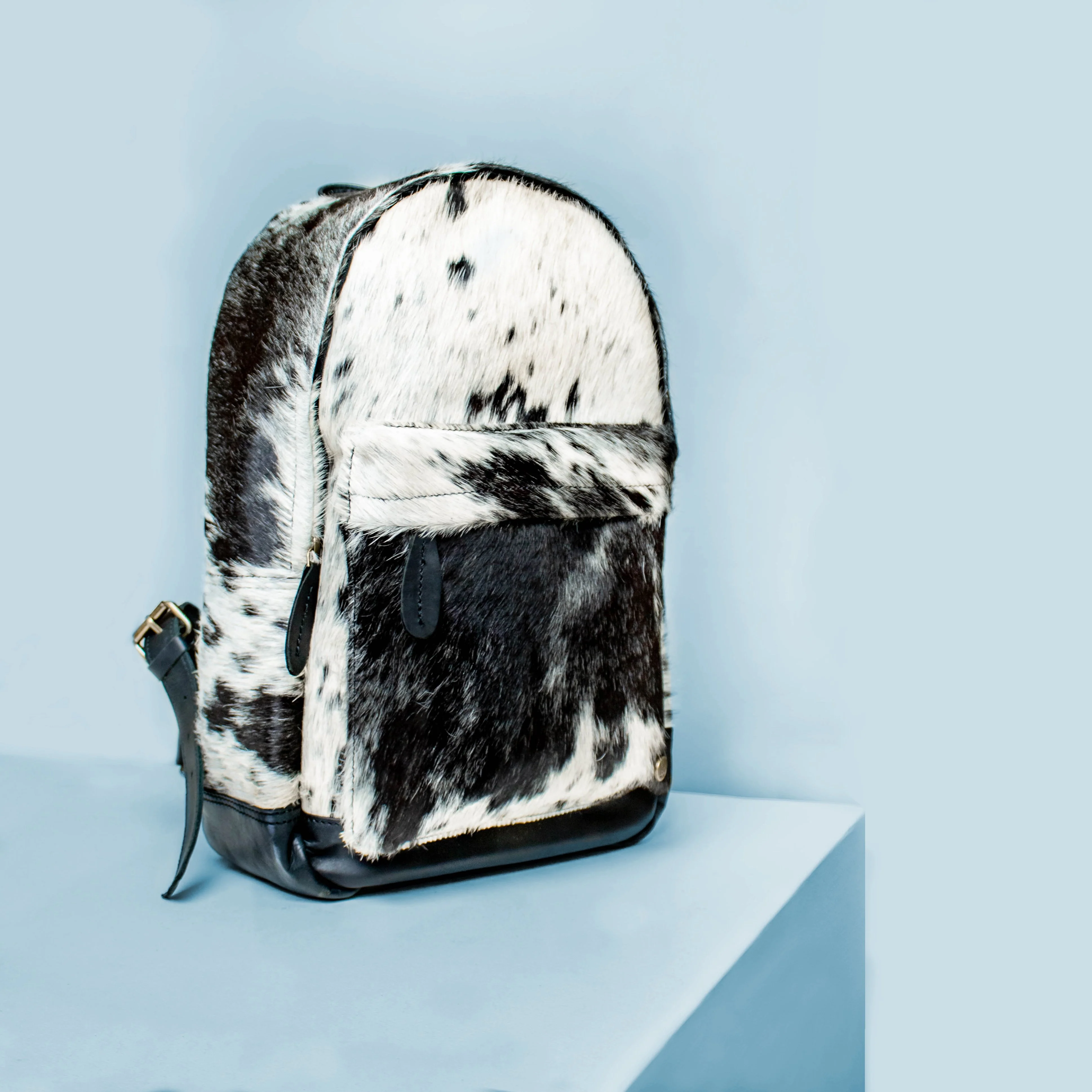 The Classic Cowhide Backpack - Image 2
